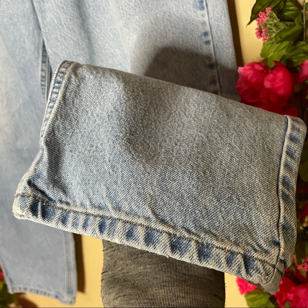 Carhartt Light Wash Relaxed Fit Jeans - Picture 7 of 12